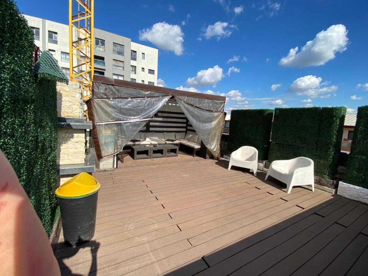 Large Luxury Apartment - Penthouse - Terrace Boekarest Buitenkant foto