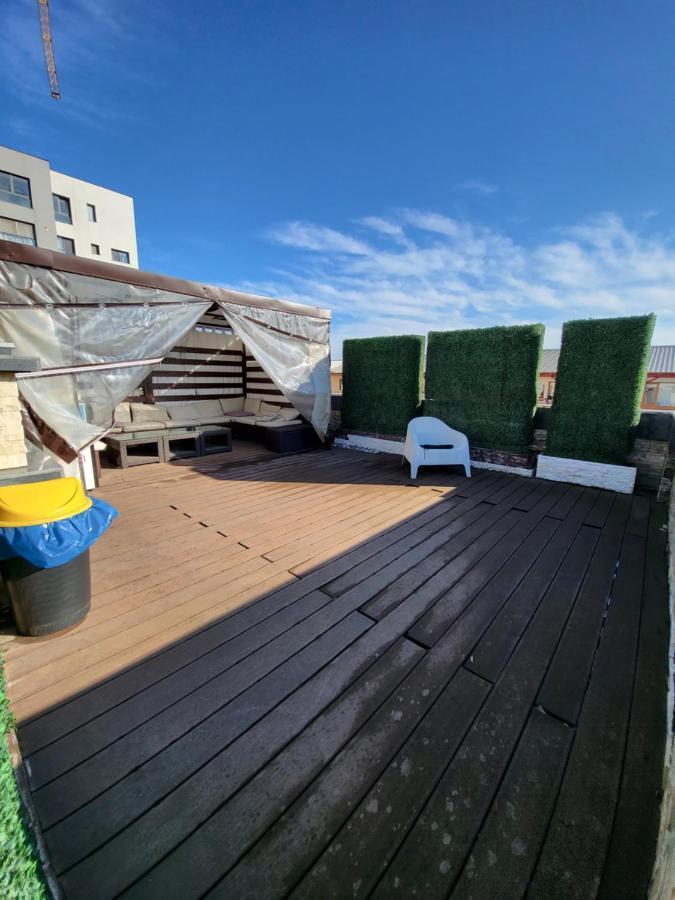 Large Luxury Apartment - Penthouse - Terrace Boekarest Buitenkant foto